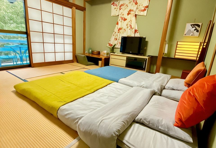 Bedroom 2, Hanamizuki Onsen Ryokan, Itō