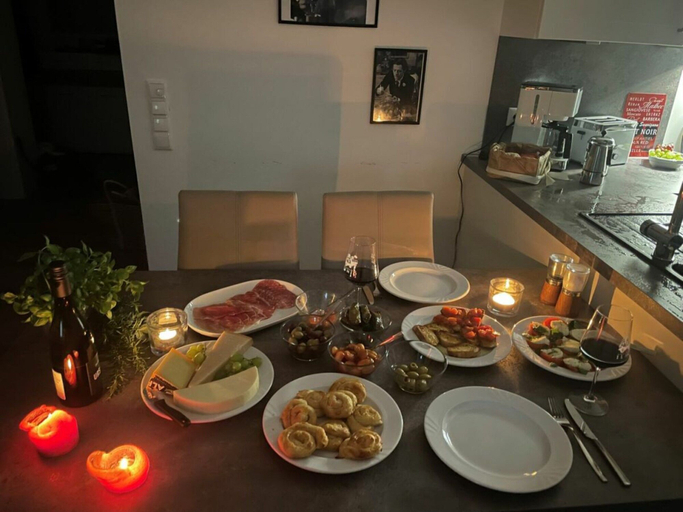 Dining 5, 49.4.n North Berth, Friesland