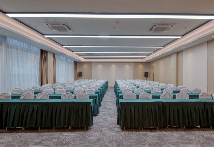 Business Facilities