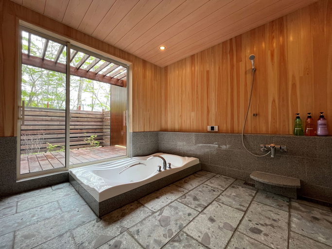 Bathroom 4, MOSS JURIGI CAMP RESORT, Susono