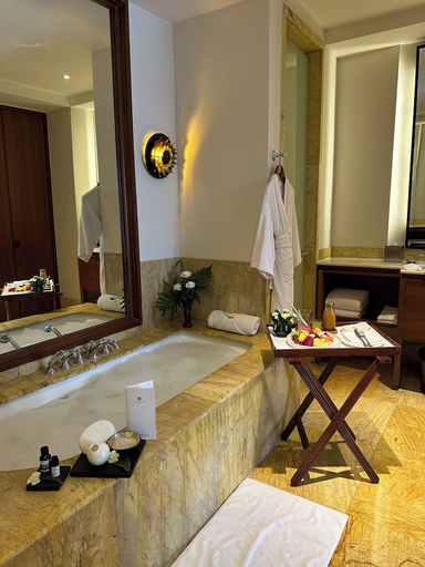 Bathroom, The Dharmawangsa Jakarta, Jakarta Selatan