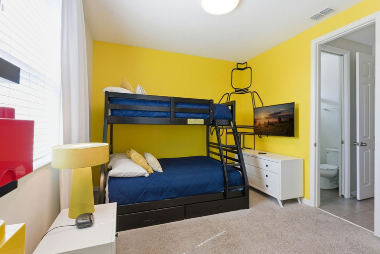 Room 2, Solara 9BR Villa w/ Pool, Spa & Game Room, Osceola