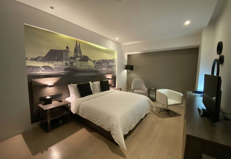 Bedroom 2, New Sieben Hotel, Chengdu