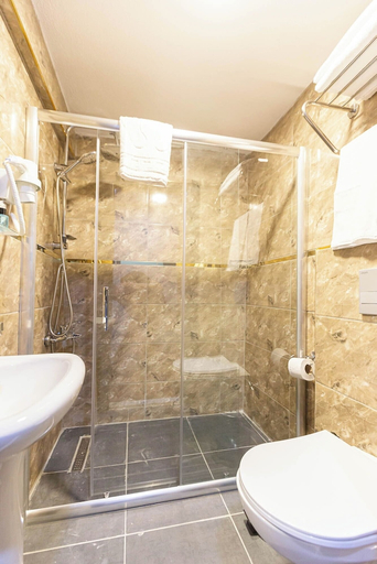 Bathroom 5, Ria Suites Hotel, Fatih