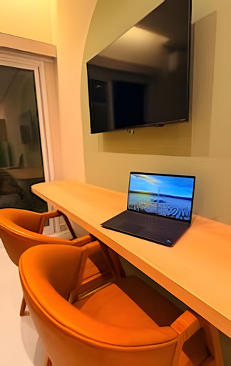 Interior 4, Sabará Flats, Parati