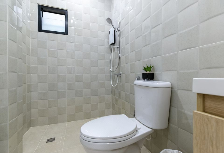 Bathroom 3, Summer Sea Villa Khanom, Khanom
