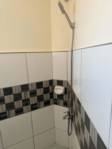 Bathroom 3, Drew Hostel, Tagbilaran City