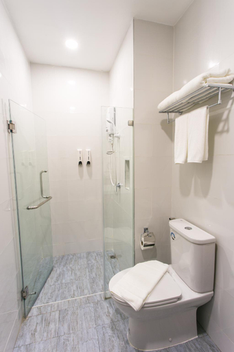 Bathroom 4, THE EnCony, Wang Chan