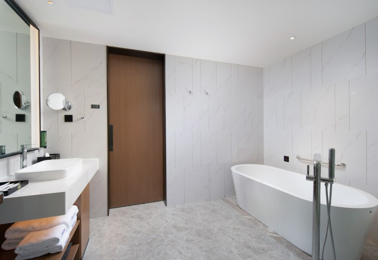 Bathroom 4, Hampton by Hilton Shantou Chaoyang, Shantou