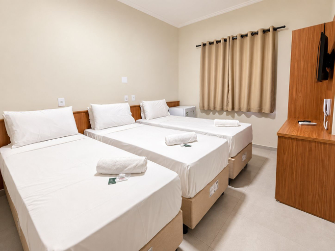Room 4, Missal Hotel, Aparecida