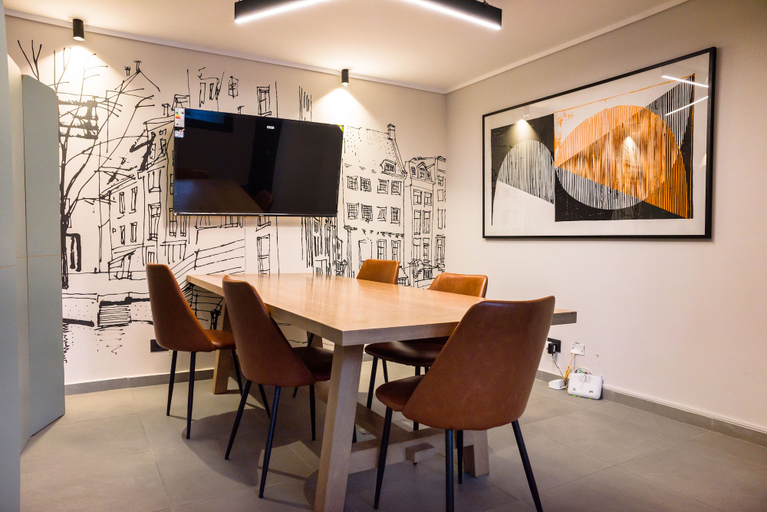 Dining 2, Prime 1BR Flat in Las Condes Parking, Santiago