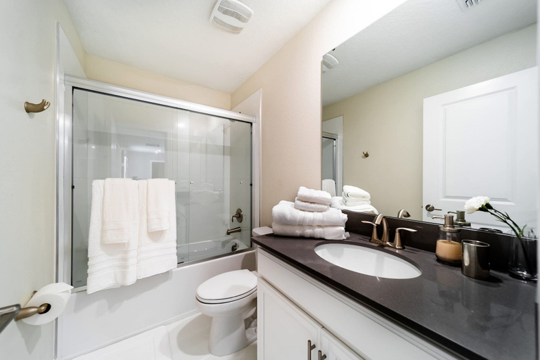 Bathroom 4, Storey Lake 9BR Home w/ Pool & Epic Game Room, Osceola