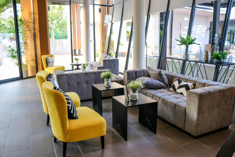 Public Area 2, Dluxx Thammasat, Khlong Luang