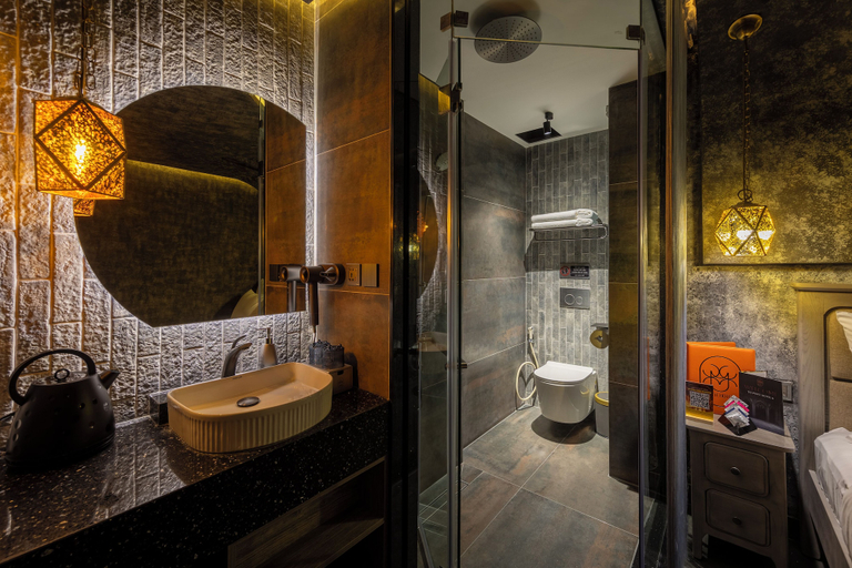 Bathroom 5, PYNT Hotel 6, Ho Chi Minh City