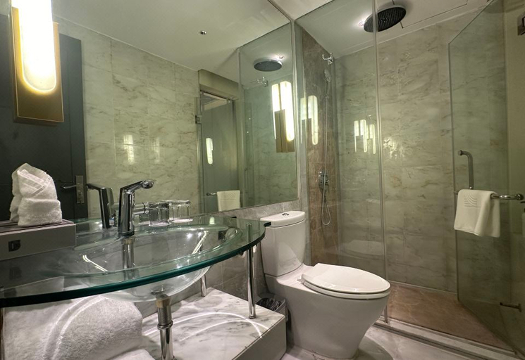 Bathroom 3, Presidential Mansion (Guangzhou Gangding Subway Station Taikoo Hui), Guangzhou