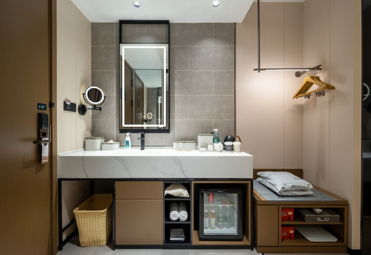 Bathroom 4, Atour Hotel Hangzhou Canal Huzhou Street, Hangzhou