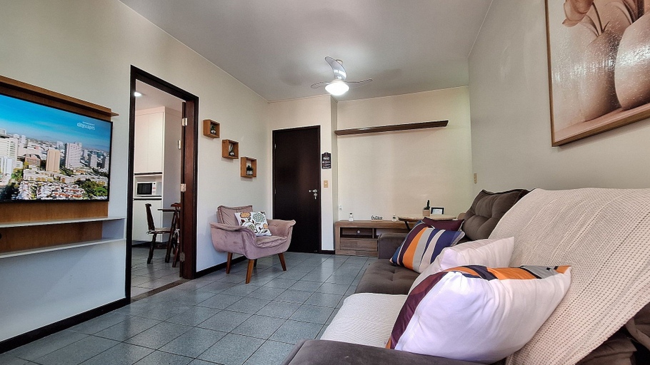 Living area 3, AP na Praia do Forte a 50m | Conforto e Localização, Cabo Frio