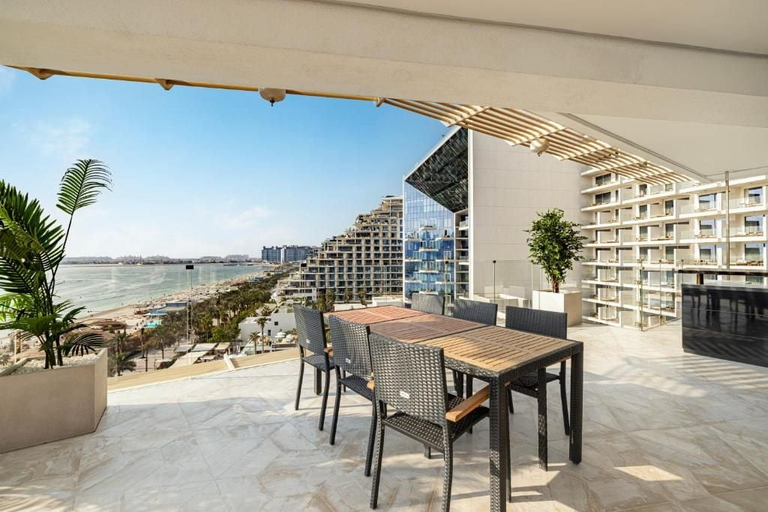 Outdoor dining 5, 4BR FIVE PALM Penthouse Sea View, Dubai