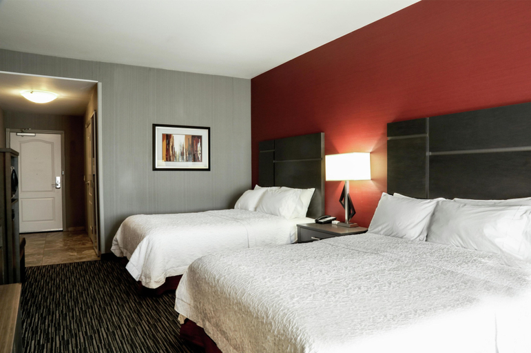 Bedroom 3, Hampton Inn & Suites Temecula, Riverside