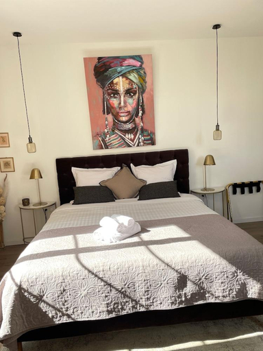 Bedroom 2, La Maison Colline, Gironde