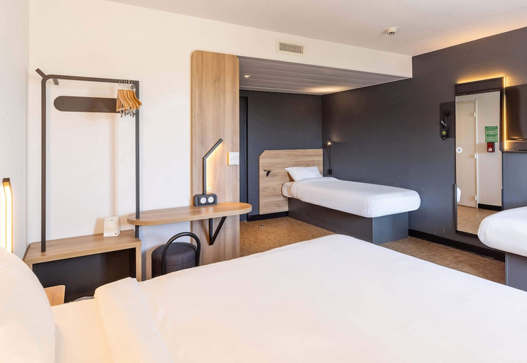 Bedroom 2, B&B Hotel Rennes Parc Expo Aéroport, Ille-et-Vilaine