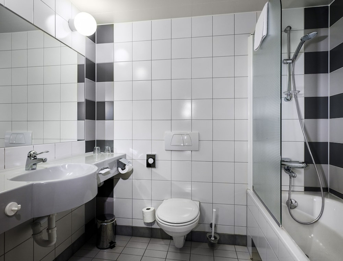 Bathroom 5, Gothia Towers & Upper House, Göteborg