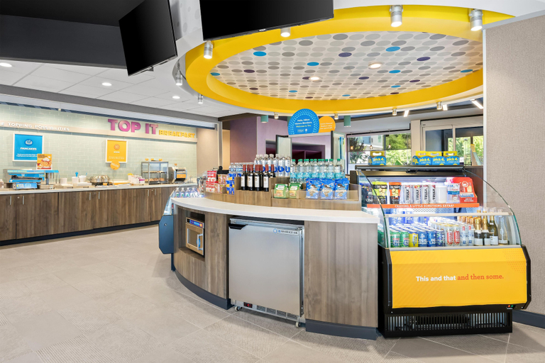 Food & Drinks 5, Tru by Hilton McDonough, Henry