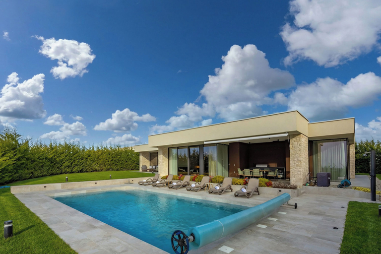 Outdoor pool 4, Luxury Pool & Spa Villa Miracle, Brtonigla