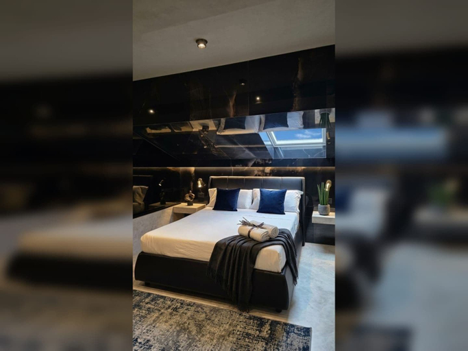 Bedroom 3, Bruca Palace Boutique Suite, Catania