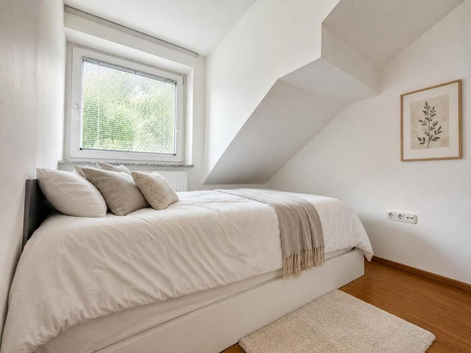 Room 2, Alpine Forest Apartments, Radovljica