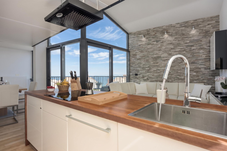 Private kitchen 2, Azure Adriatic Residence w/ Sea-view Balcony, Koper