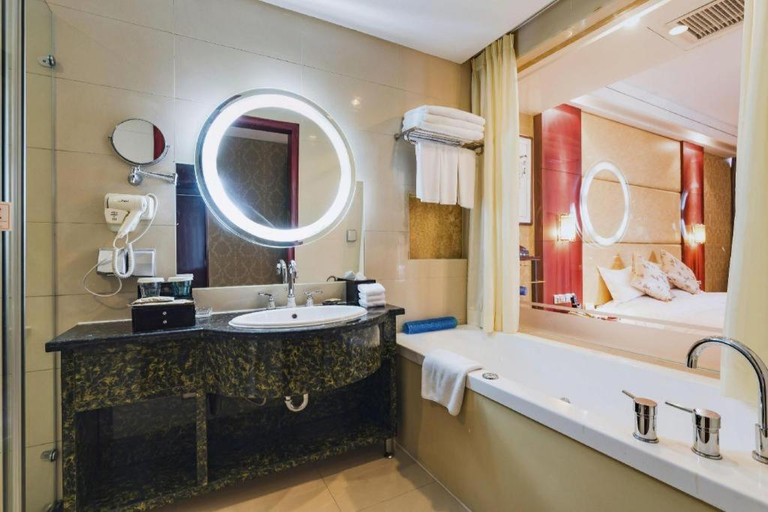 Bathroom 5, Junyu Grand Hotel Qinhuangdao, Qinhuangdao