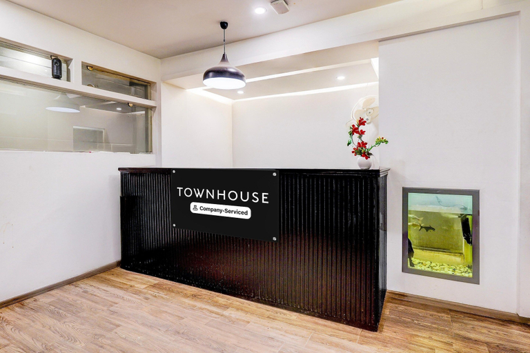Reception 5, Super Townhouse Kanakpura Road, Bangalore