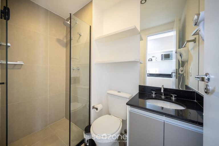 Bathroom, Studios in Build. w/ Pool in Bela Vista SP - Sncs, São Paulo