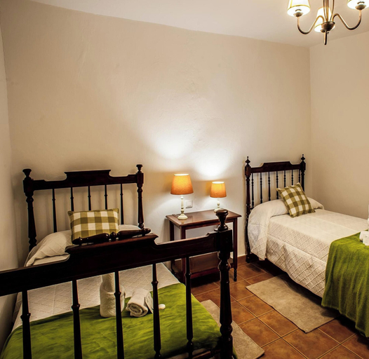 Room 2, Cave Stay Near Mountain, Las Palmas