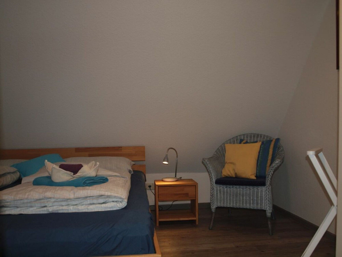 Room 3, Holiday Home in Wittmund With Swimming Pool, Wittmund