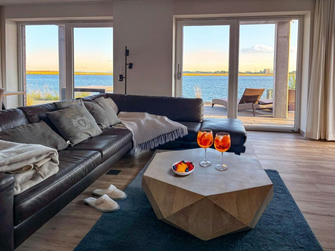 Living area 3, Holiday Apartment With 1 Bedroom, Schleswig-Flensburg