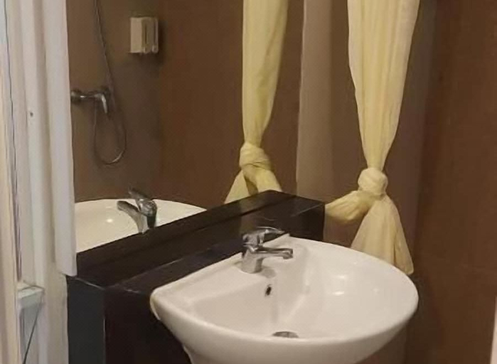 Bathroom 4, Pattaya Apartments, Pattaya