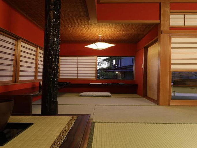 Bedroom 2, Wabisabi Isurugi Kashiwaya, Oyabe