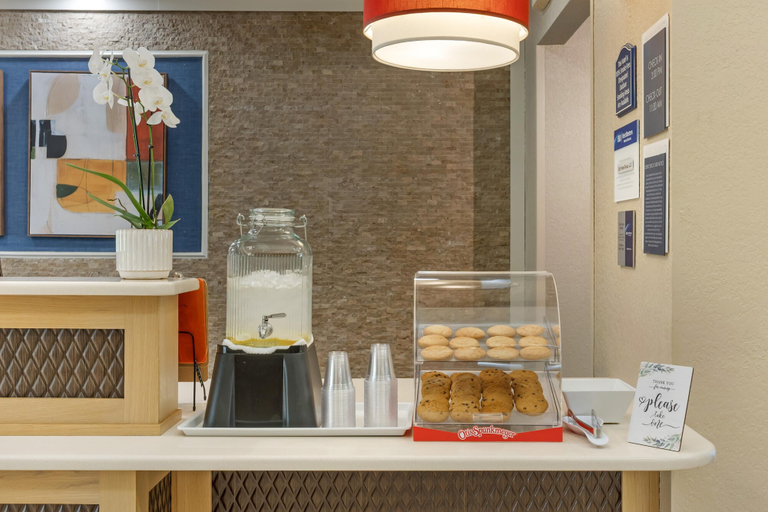 Food & Drinks 5, Best Western Plus Orlando East- UCF Area , Orange
