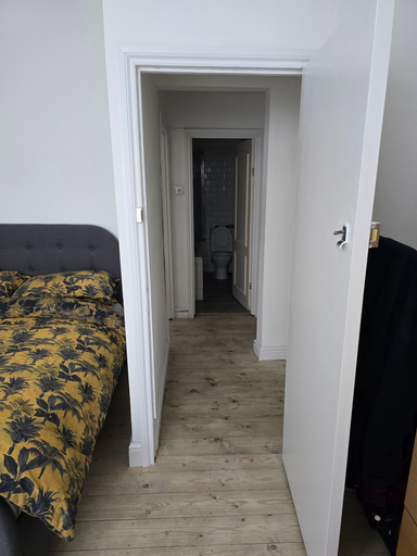 Primary image, Room-ground Floor two Bedroom Flat, London
