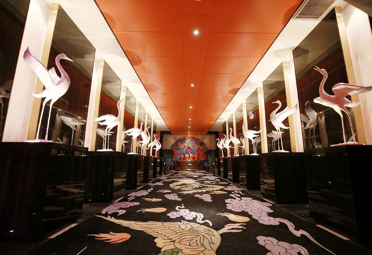 Others, New Paris Hotel, Harbin