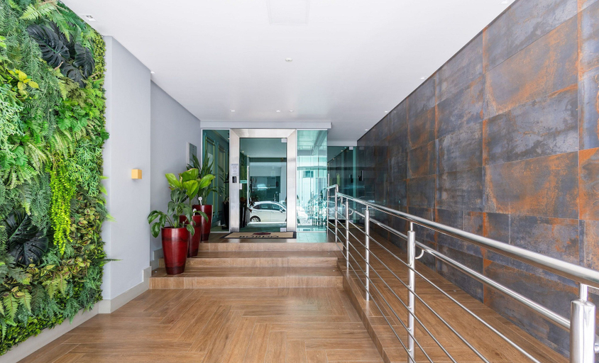Interior, Apt w/ Gourmet Balcony 450m From Beach Reb0802, Itapema