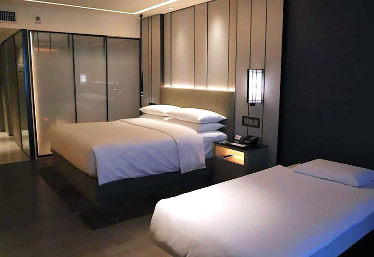 Bedroom 2, Renaissance Shenzhen Luohu Hotel, Shenzhen