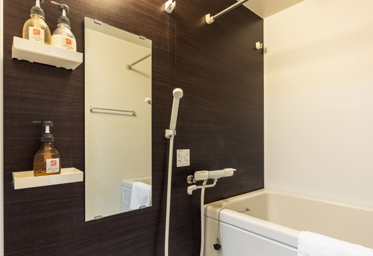 Bathroom 3, Osaka Apartments, Osaka