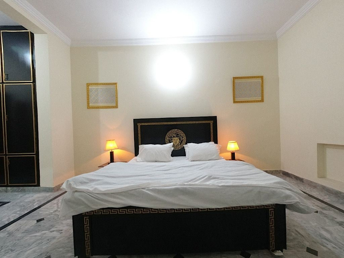 Room 5, Room-serene Guest Room Retreat in Rawalp, Islamabad