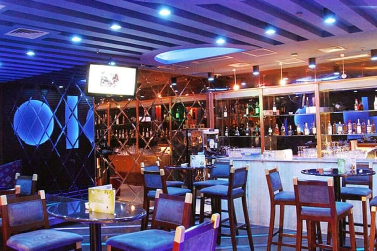 Food & Drinks