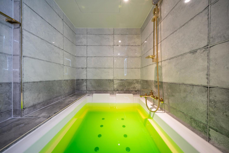 Bathroom 5, Jamsil Wol, Songpa