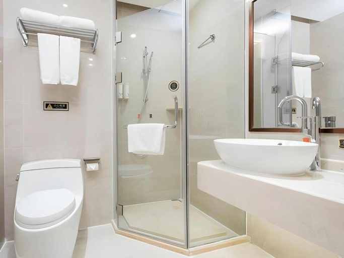 Bathroom 3, Vienna Hotel Guangxi Hechi Jinchengjiang Baima Street, Hechi