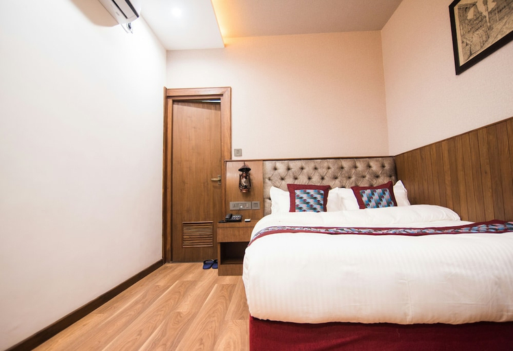 Bedroom 3, Everest Boutique Hotel - Your Heritage Home, Bagmati
